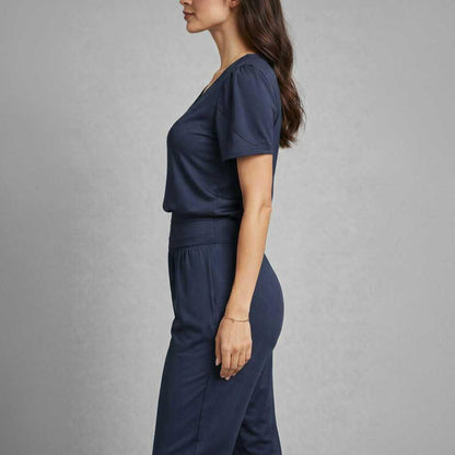 Chic Blouse and Pants Set | Women's Outfit for All Occasions